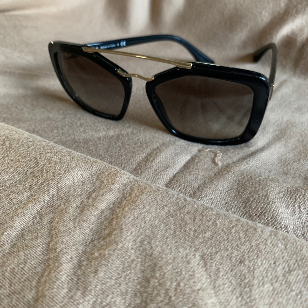 Prada Sunglasses - Picture 4 of 9